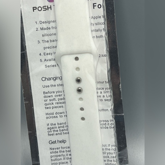 Posh Tech Silicon Sport Band  Apple Watch Replacement Strap - Picture 4 of 5